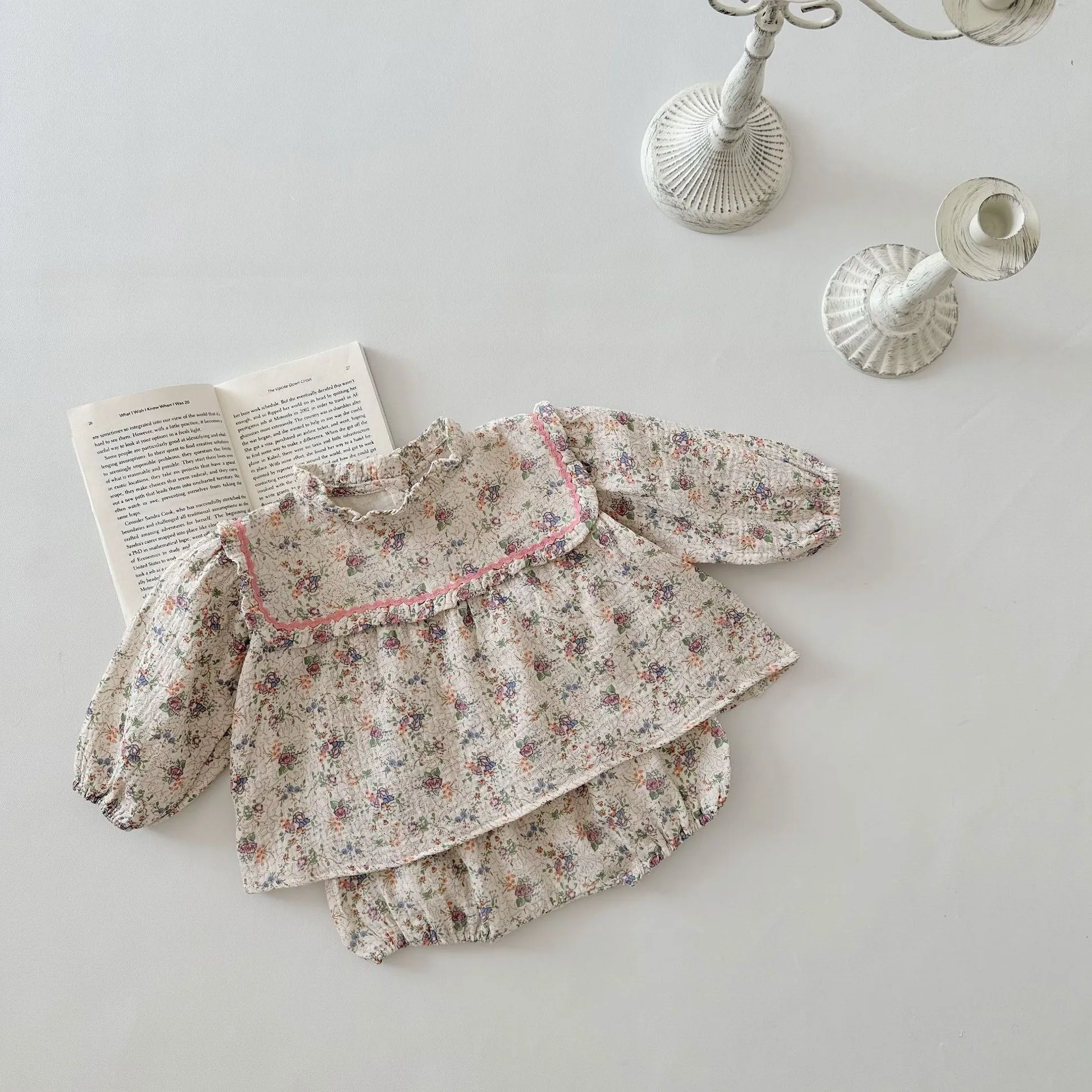 Baby Girls 2-Piece Set: Floral Print Top and Shorts - Wholesale (Item #240301133)