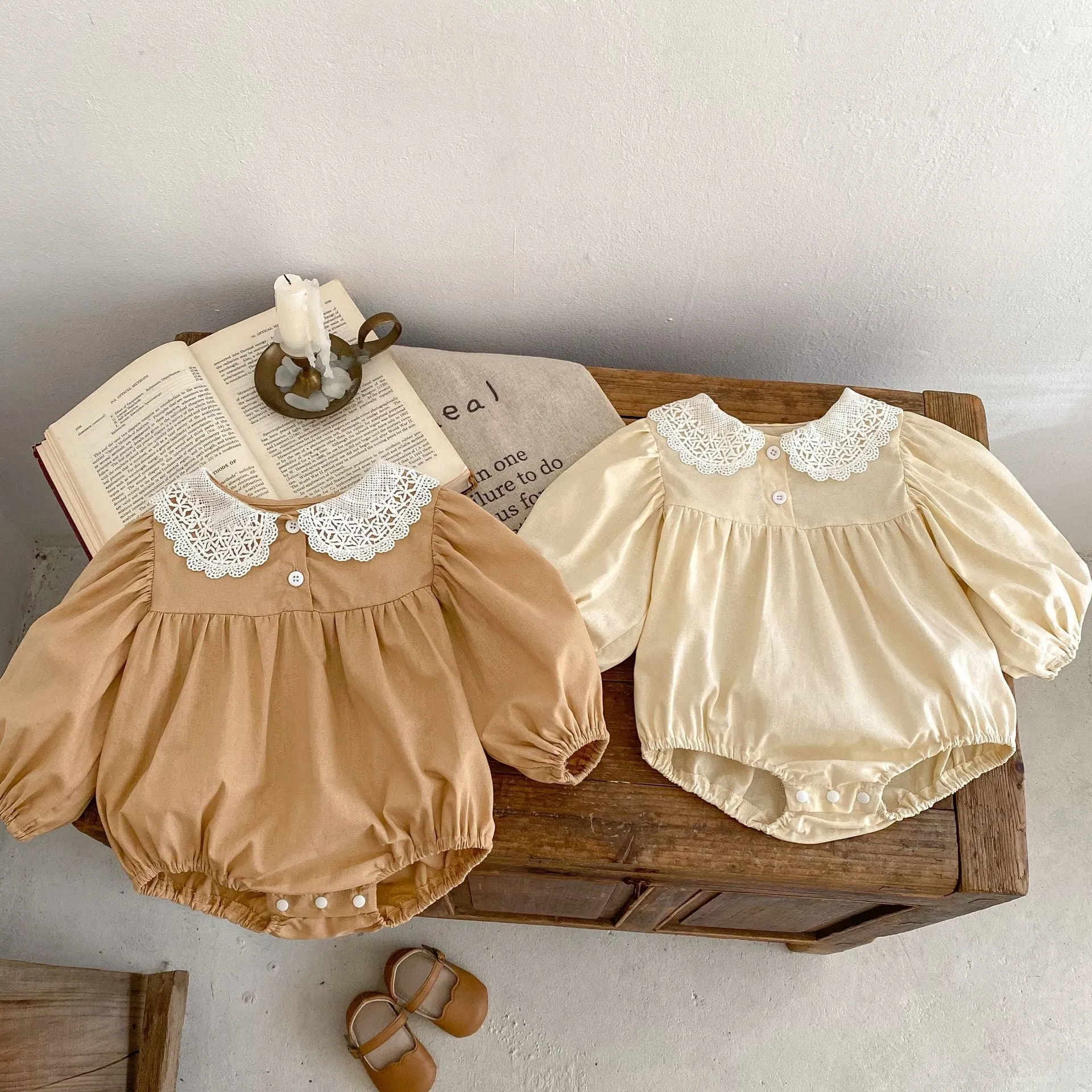 Baby Girls Solid Color Rompers Wholesale 23082869