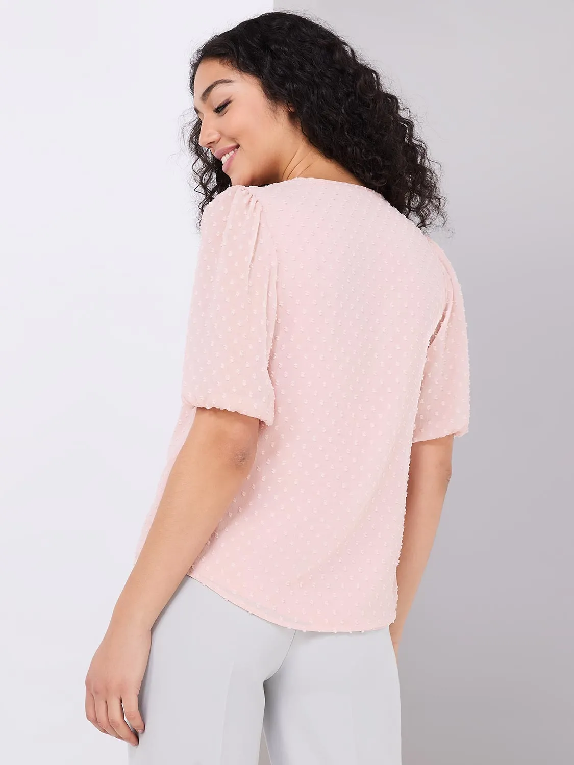 Clip Dot Short Sleeve Blouse