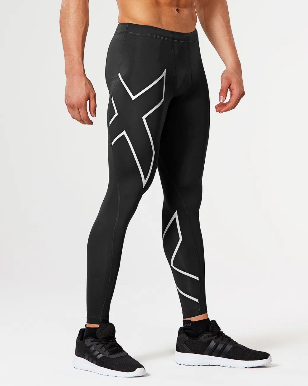 M 2XU Compression Tights