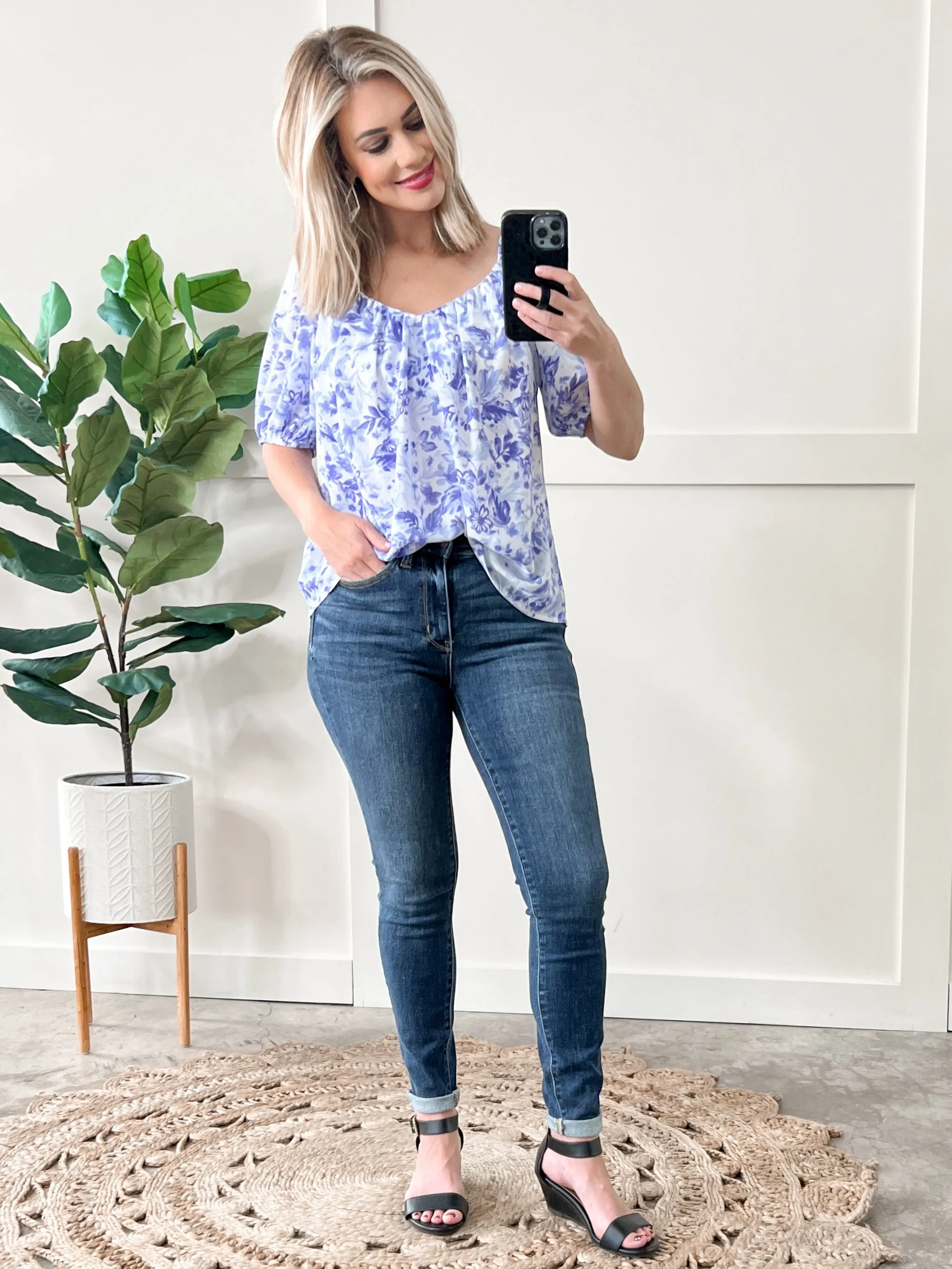 Mid Rise Classic Skinny Jeans By Judy Blue